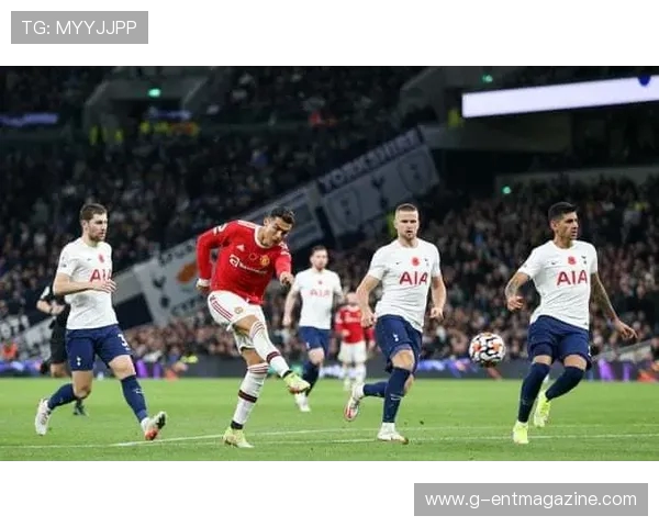 迪亚斯开场秒杀闪电破门凯恩远射建功拜仁半场两球领先法兰克福 迪亚斯开场秒杀闪电破门凯恩远射建功拜仁半场两球领先法兰克福